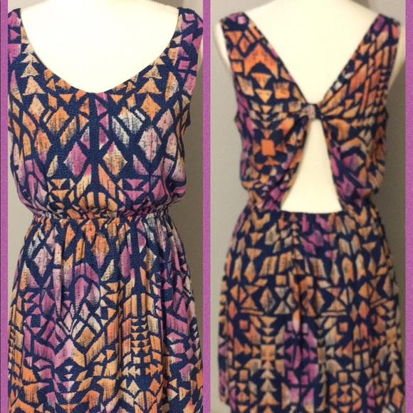 4/$20 Forever 21 Dress - Picture 2 of 9